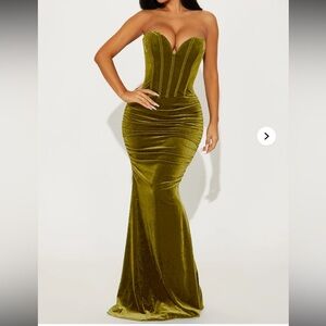 PETITE Fashion Nova Falling For You Velvet Maxi Dress
